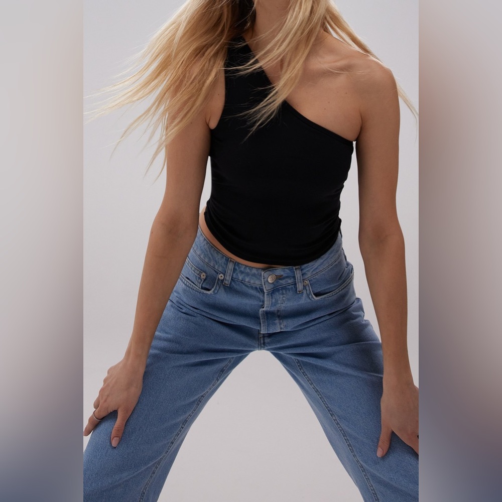 Josefine HJ x NA-KD Black One Shoulder Top NWT